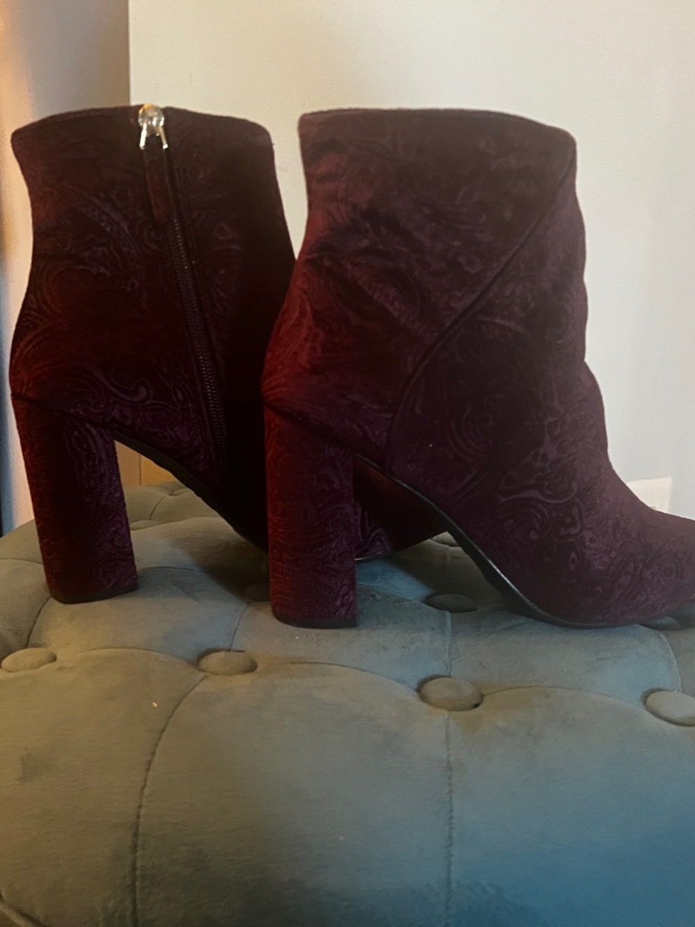 🍷 Nine West NWOT Merlot wine colored whimsigoth ankle boots